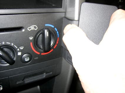 ProClip Peugeot 207 2006-2014 Ugaono kačenje slika 3