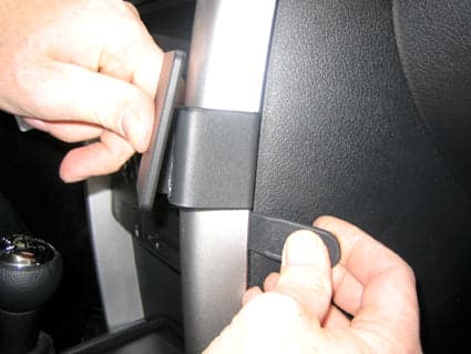ProClip Peugeot 207 2006-2014 Ugaono kačenje slika 4