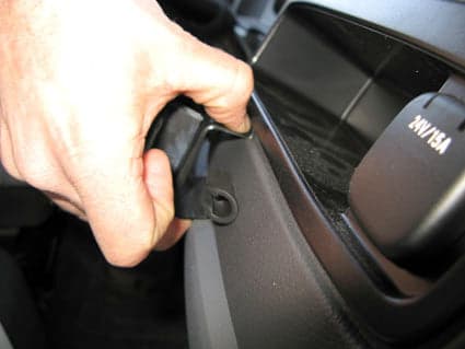 ProClip MB Atego 2008-2023 Ugaono kačenje slika 3