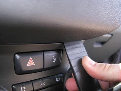 ProClip Peugeot 2008 2014-2019 Ugaono kačenje slika 2