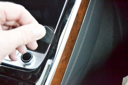 ProClip Audi A8 2018-2023 Ugaono kačenje slika 2